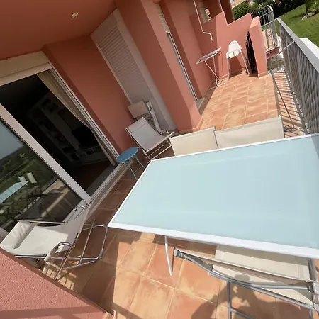 Appartement With Golf Course Views, Pool And Terraces *